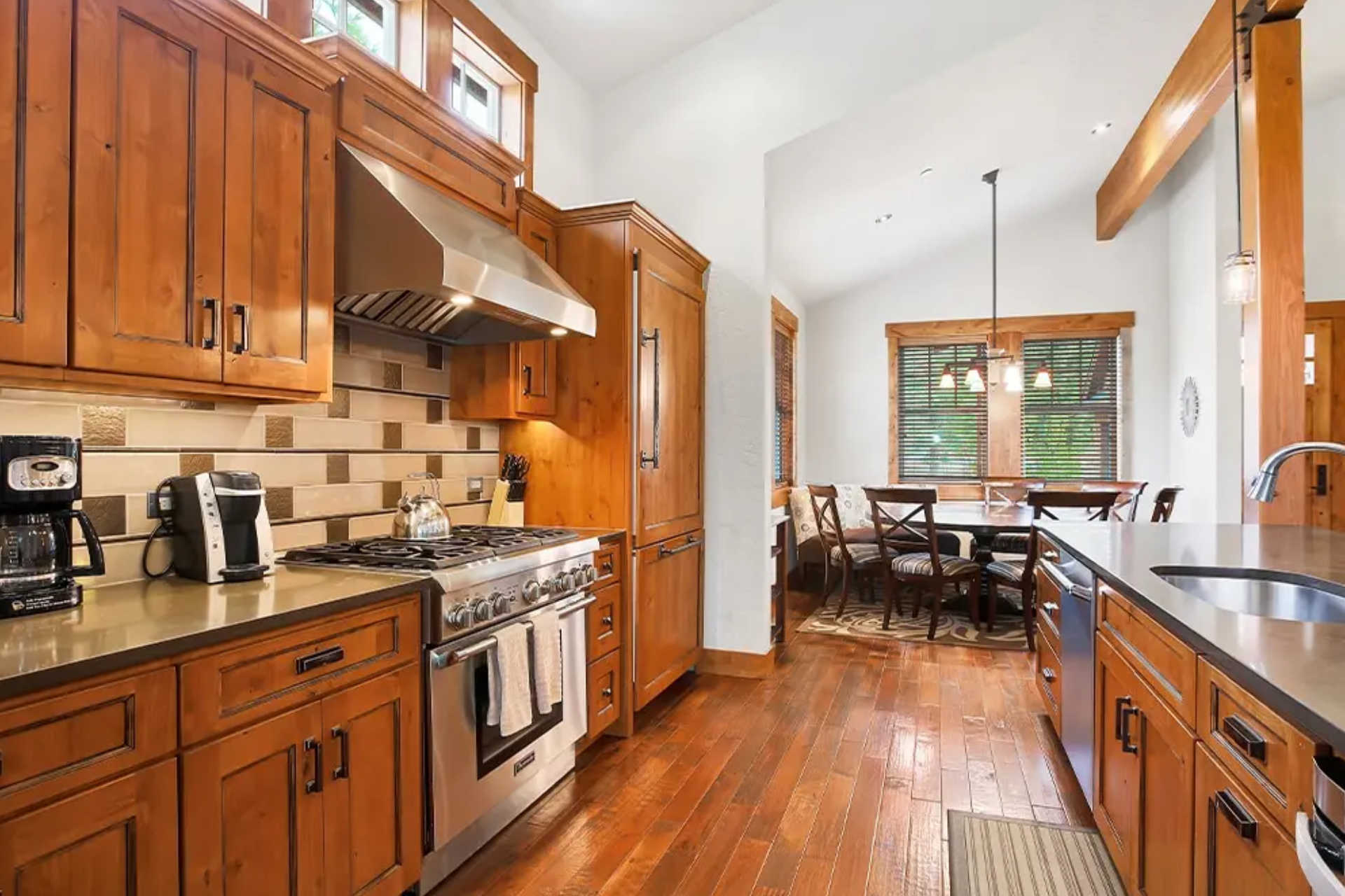 Rich Wood Kitchen - Bruce FurnPaint - Kitchen Design Trends